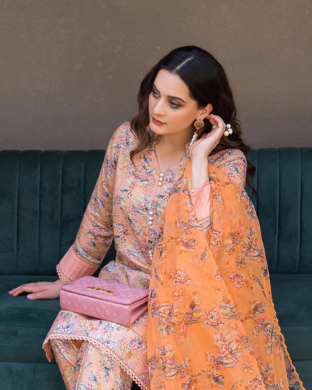 AC-03 Peach Printed Airjet Viscous Silk 3pc Wt - Image 3