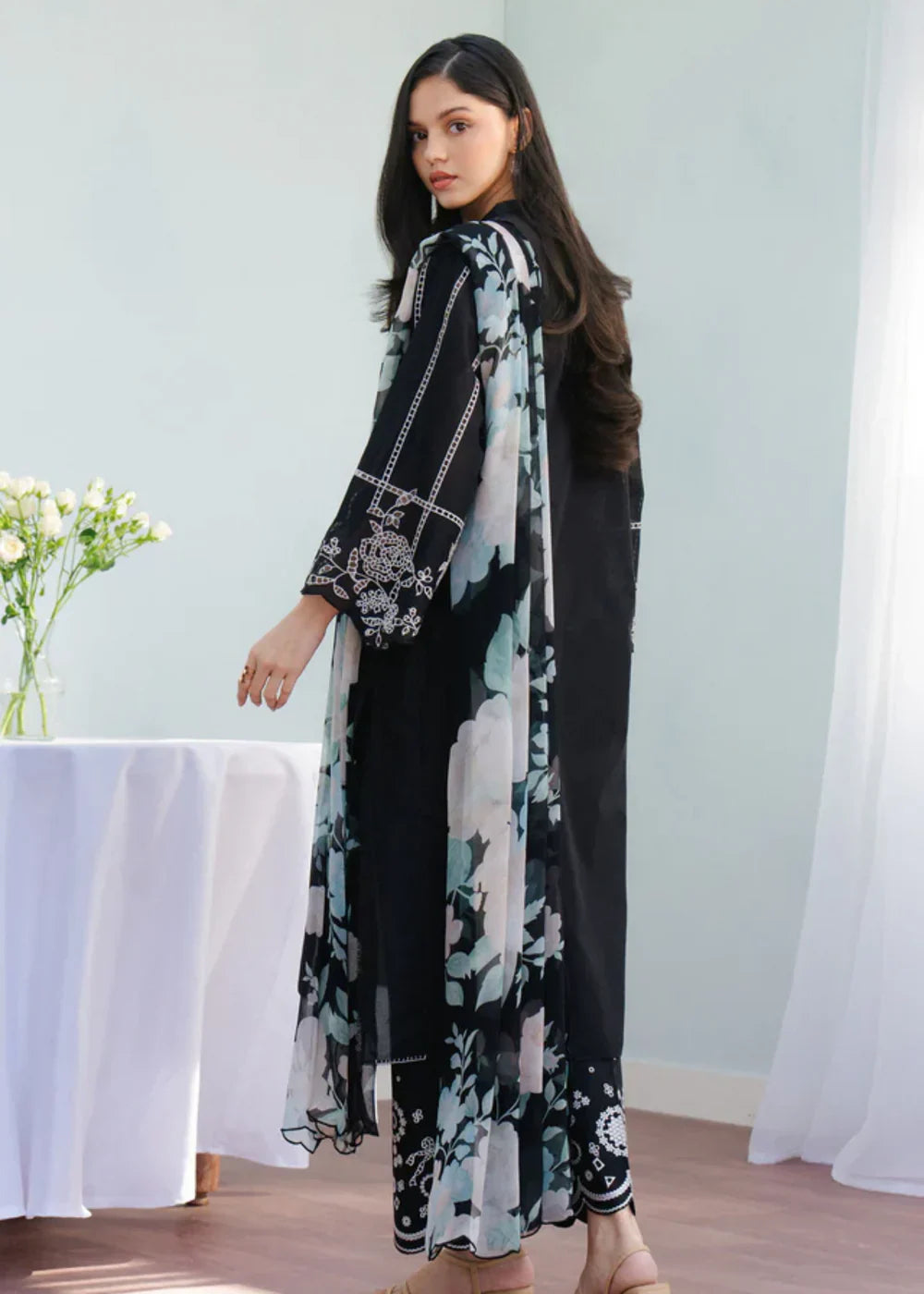 Eid Collection Coco D-135 Lawn Embroidered 3Pc - Image 3