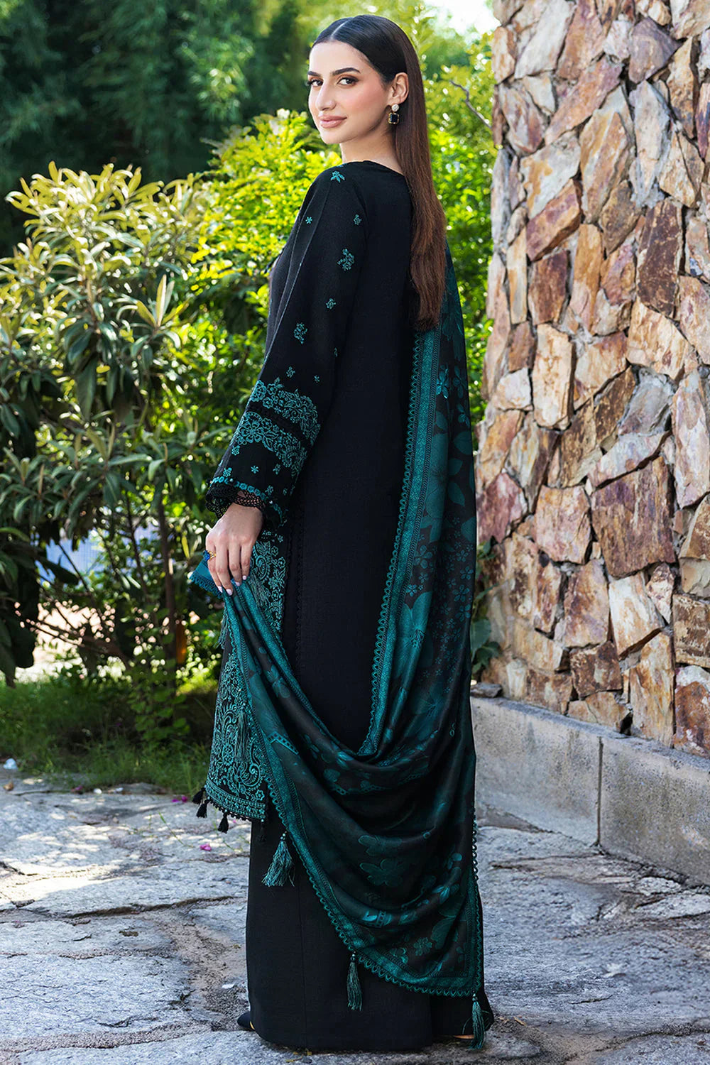 Eid Collection D-258 Lawn Embroidered 3Pc - Image 2